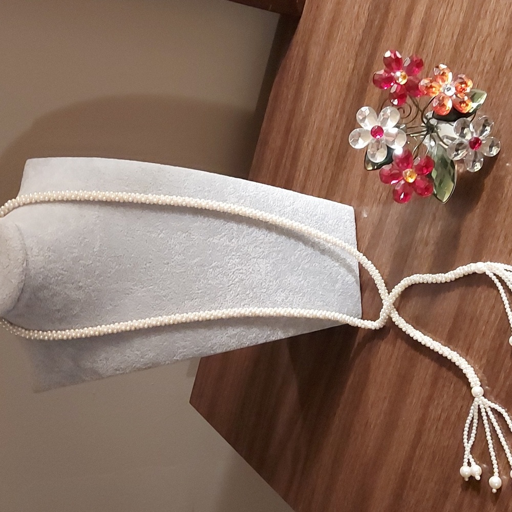 Faux pearl necklace
